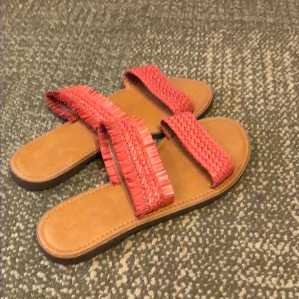 These shoes are a perfect summer staple! LOVE!